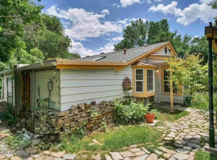 1303 Division, Carson City, Nevada 89703, 3 Bedrooms Bedrooms, ,2 BathroomsBathrooms,Residential,Residential,Division,250050112
