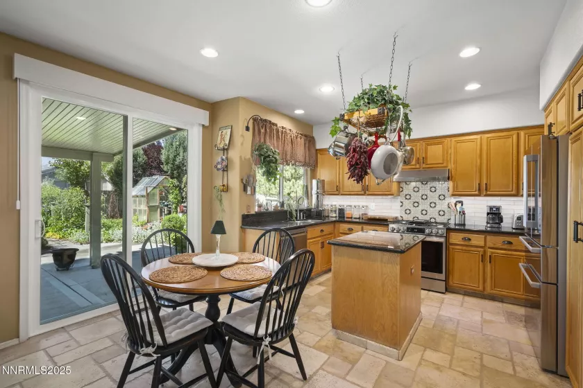 9629 Thunder Mountain, Reno, Nevada 89521, 4 Bedrooms Bedrooms, ,3 BathroomsBathrooms,Residential,Residential,Thunder Mountain,250050115