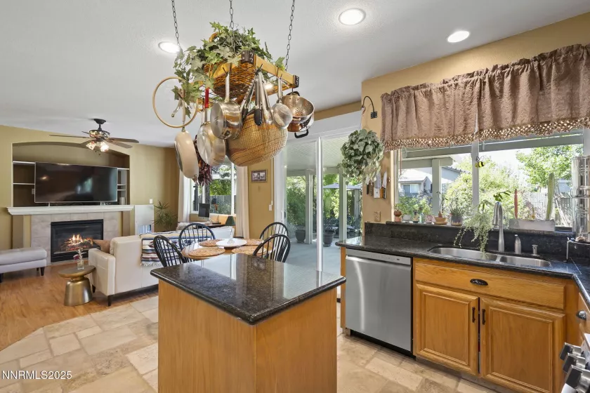 9629 Thunder Mountain, Reno, Nevada 89521, 4 Bedrooms Bedrooms, ,3 BathroomsBathrooms,Residential,Residential,Thunder Mountain,250050115