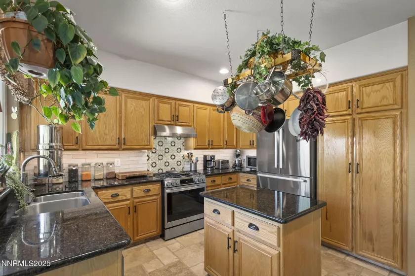 9629 Thunder Mountain, Reno, Nevada 89521, 4 Bedrooms Bedrooms, ,3 BathroomsBathrooms,Residential,Residential,Thunder Mountain,250050115