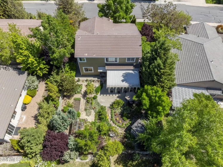 9629 Thunder Mountain, Reno, Nevada 89521, 4 Bedrooms Bedrooms, ,3 BathroomsBathrooms,Residential,Residential,Thunder Mountain,250050115