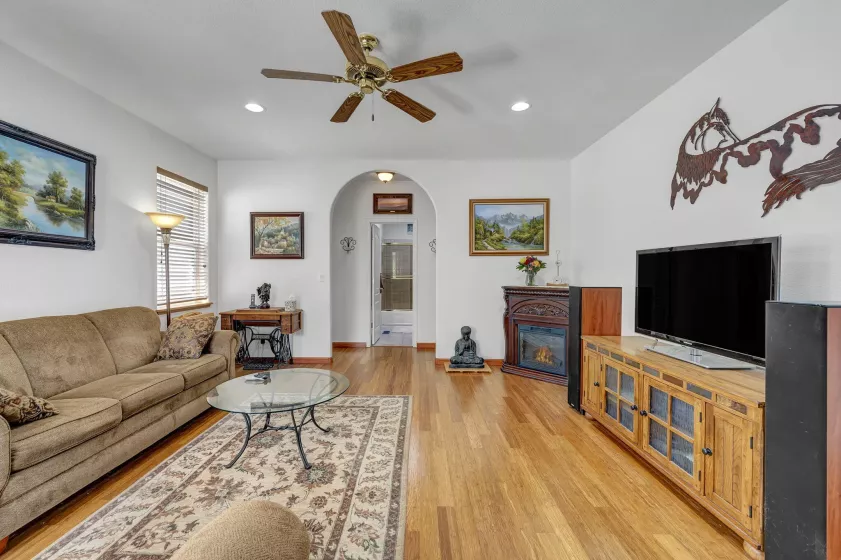 1634 Buzzys Ranch, Carson City, Nevada 89701, 3 Bedrooms Bedrooms, ,3 BathroomsBathrooms,Residential,Residential,Buzzys Ranch,250050114