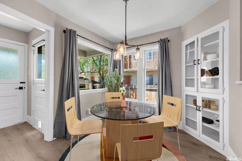 138 Mount Rose, Reno, Nevada 89509, 2 Bedrooms Bedrooms, ,2 BathroomsBathrooms,Residential,Residential,Mount Rose,250006124