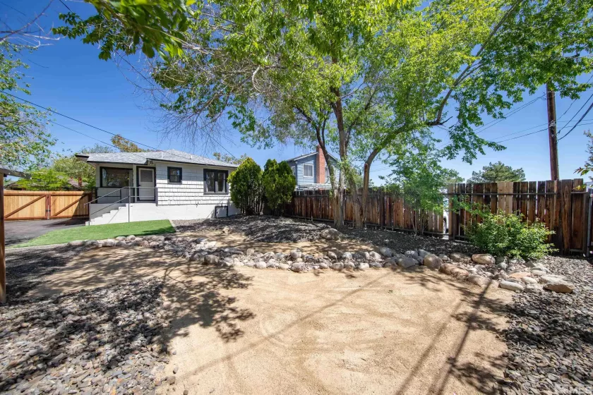 138 Mount Rose, Reno, Nevada 89509, 2 Bedrooms Bedrooms, ,2 BathroomsBathrooms,Residential,Residential,Mount Rose,250006124