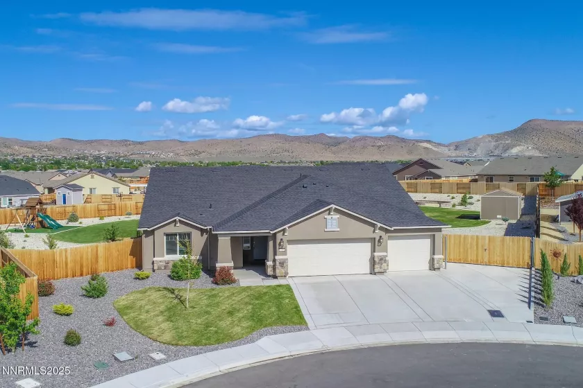 215 Great Vine, Sparks, Nevada 89441, 4 Bedrooms Bedrooms, ,3 BathroomsBathrooms,Residential,Residential,Great Vine,250050118