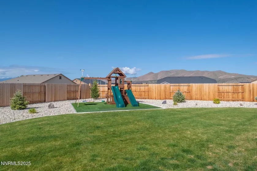 215 Great Vine, Sparks, Nevada 89441, 4 Bedrooms Bedrooms, ,3 BathroomsBathrooms,Residential,Residential,Great Vine,250050118
