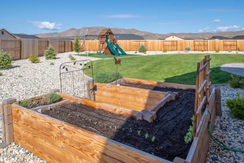 215 Great Vine, Sparks, Nevada 89441, 4 Bedrooms Bedrooms, ,3 BathroomsBathrooms,Residential,Residential,Great Vine,250050118