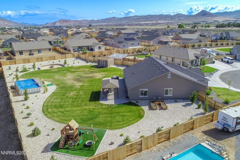 215 Great Vine, Sparks, Nevada 89441, 4 Bedrooms Bedrooms, ,3 BathroomsBathrooms,Residential,Residential,Great Vine,250050118