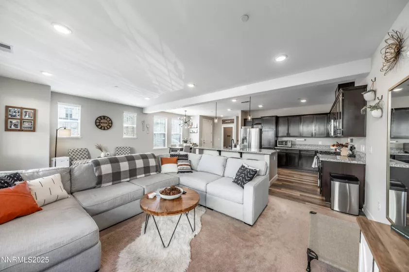 1845 Sea Horse, Reno, Nevada 89521, 3 Bedrooms Bedrooms, ,3 BathroomsBathrooms,Residential,Residential,Sea Horse,250050121