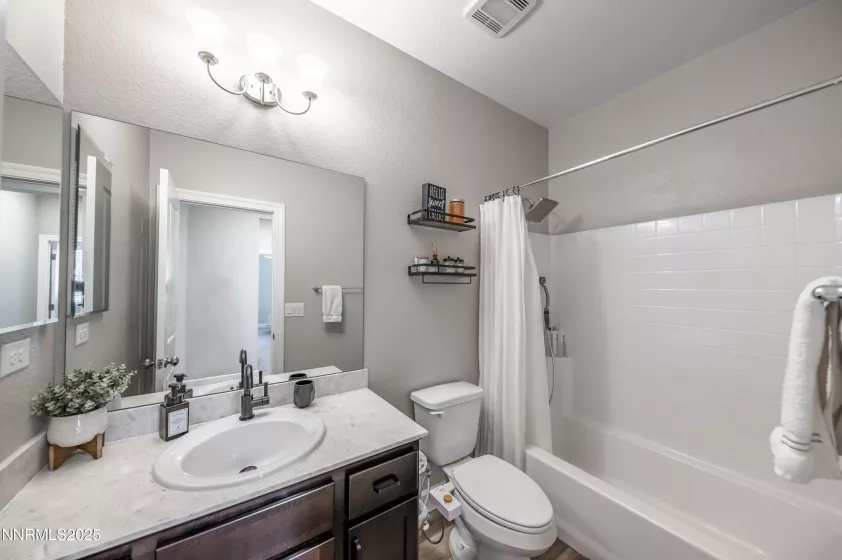 1845 Sea Horse, Reno, Nevada 89521, 3 Bedrooms Bedrooms, ,3 BathroomsBathrooms,Residential,Residential,Sea Horse,250050121