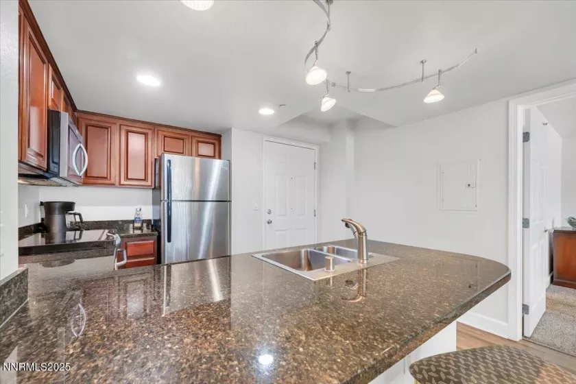450 Arlington, Reno, Nevada 89503, 1 Bedroom Bedrooms, ,1 BathroomBathrooms,Residential,Residential,Arlington,250050124