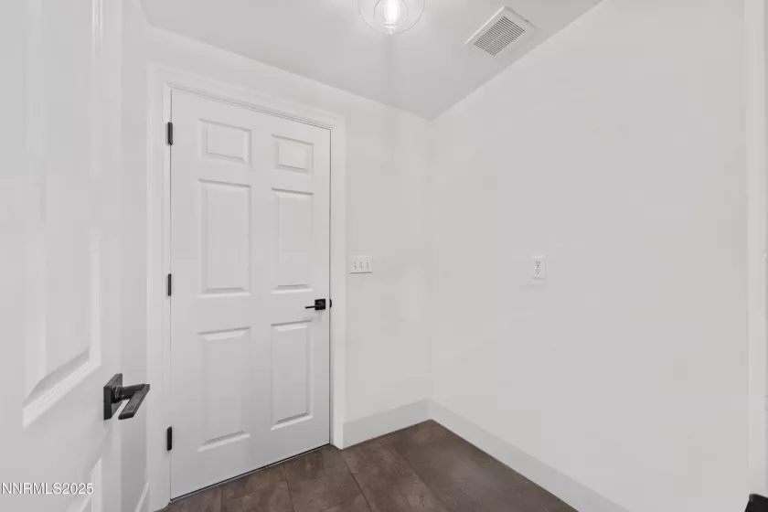 583 Yellow Jacket, Dayton, Nevada 89403, 3 Bedrooms Bedrooms, ,2 BathroomsBathrooms,Residential,Residential,Yellow Jacket,250050139