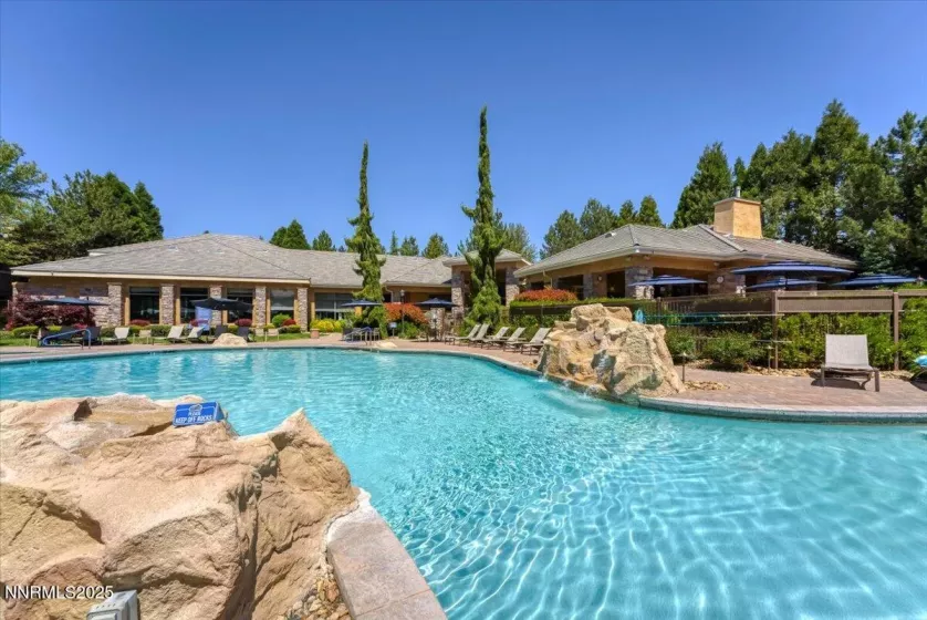 900 Meadows, Reno, Nevada 89521, 2 Bedrooms Bedrooms, ,2 BathroomsBathrooms,Residential,Residential,Meadows,250050140