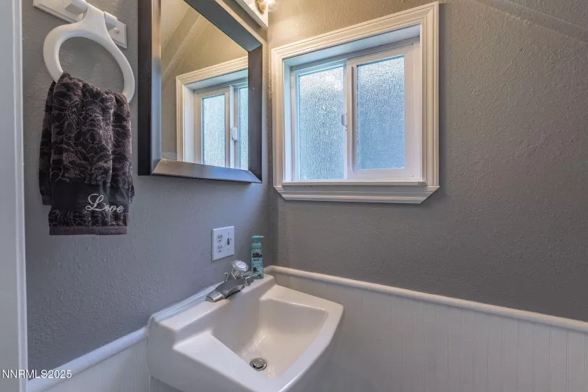 223 Lyons, Zephyr Cove, Nevada 89448, 3 Bedrooms Bedrooms, ,3 BathroomsBathrooms,Residential,Residential,Lyons,250050148