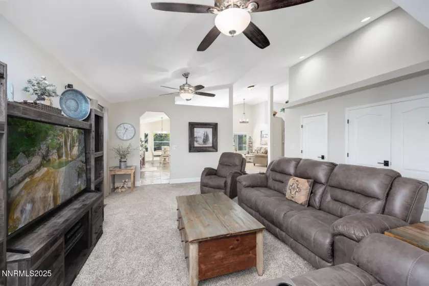 240 Mary Lou, Fernley, Nevada 89408, 3 Bedrooms Bedrooms, ,3 BathroomsBathrooms,Residential,Residential,Mary Lou,250050147
