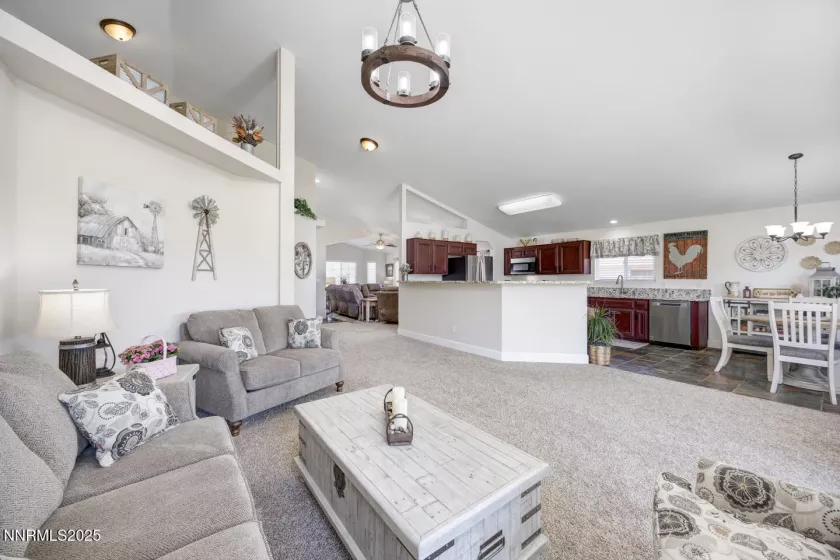 240 Mary Lou, Fernley, Nevada 89408, 3 Bedrooms Bedrooms, ,3 BathroomsBathrooms,Residential,Residential,Mary Lou,250050147