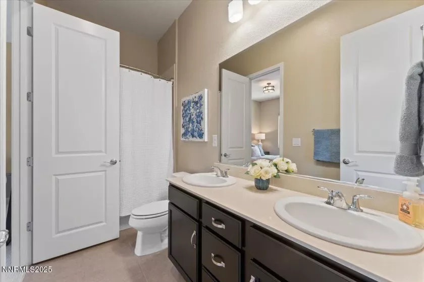 9822 Dyevera, Reno, Nevada 89521, 3 Bedrooms Bedrooms, ,3 BathroomsBathrooms,Residential,Residential,Dyevera,250050158