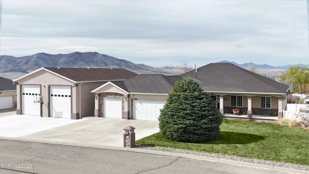 5895 Brooke, Winnemucca, Nevada 89445, 5 Bedrooms Bedrooms, ,4 BathroomsBathrooms,Residential,Residential,Brooke,250050162