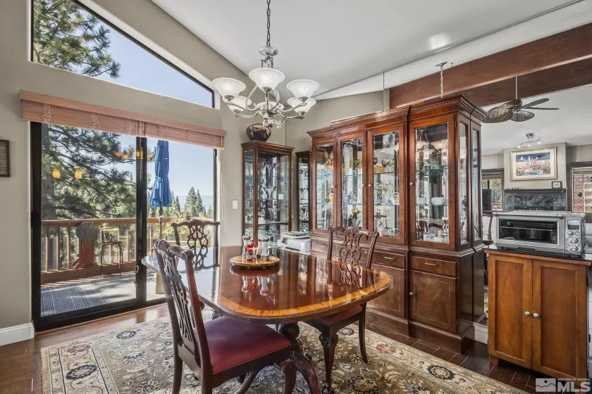 400 Fairview, Incline Village, Nevada 89451, 4 Bedrooms Bedrooms, ,4 BathroomsBathrooms,Residential,Residential,Fairview,250002304