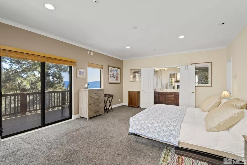 400 Fairview, Incline Village, Nevada 89451, 4 Bedrooms Bedrooms, ,4 BathroomsBathrooms,Residential,Residential,Fairview,250002304