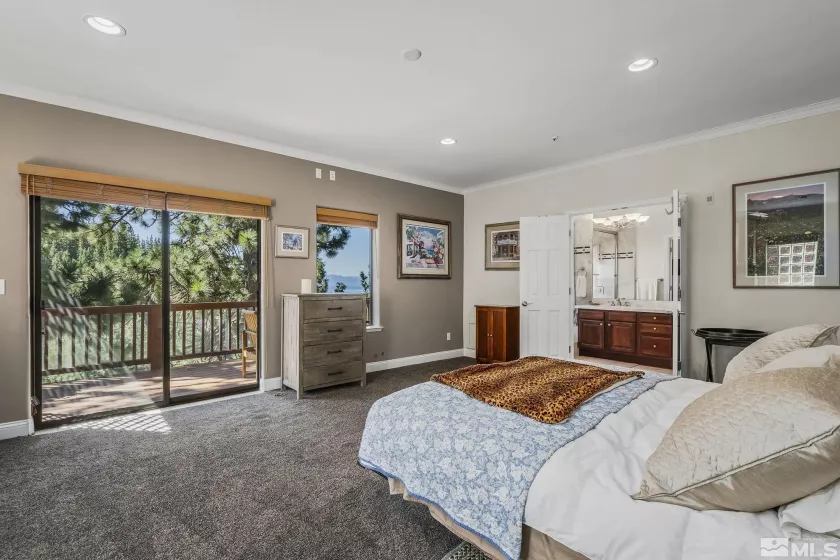 400 Fairview, Incline Village, Nevada 89451, 4 Bedrooms Bedrooms, ,4 BathroomsBathrooms,Residential,Residential,Fairview,250002304