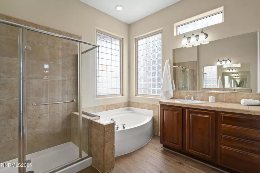 9900 Wilbur May, Reno, Nevada 89521, 3 Bedrooms Bedrooms, ,3 BathroomsBathrooms,Residential,Residential,Wilbur May,250050170