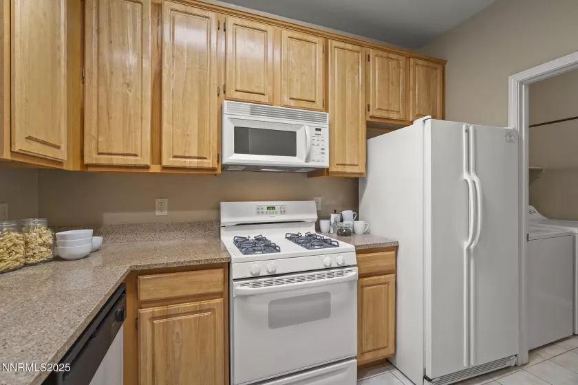 900 Meadows, Reno, Nevada 89521, 2 Bedrooms Bedrooms, ,2 BathroomsBathrooms,Residential,Residential,Meadows,250050171