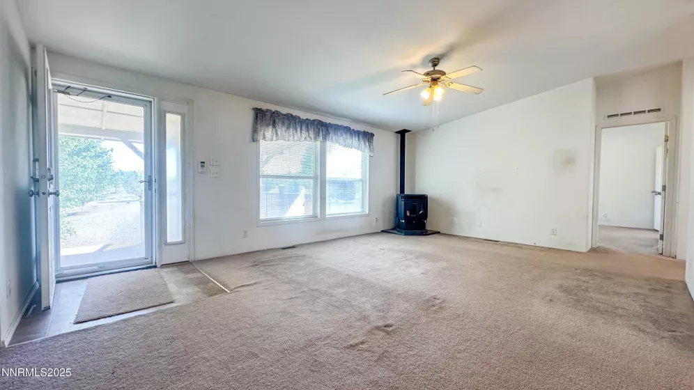 6440 Germain, Winnemucca, Nevada 89445, 3 Bedrooms Bedrooms, ,2 BathroomsBathrooms,Residential,Residential,Germain,250050169