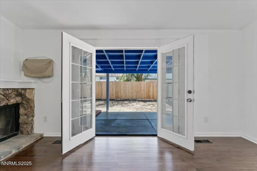 983 Glen Meadow, Sparks, Nevada 89434, 5 Bedrooms Bedrooms, ,3 BathroomsBathrooms,Residential,Residential,Glen Meadow,250050172