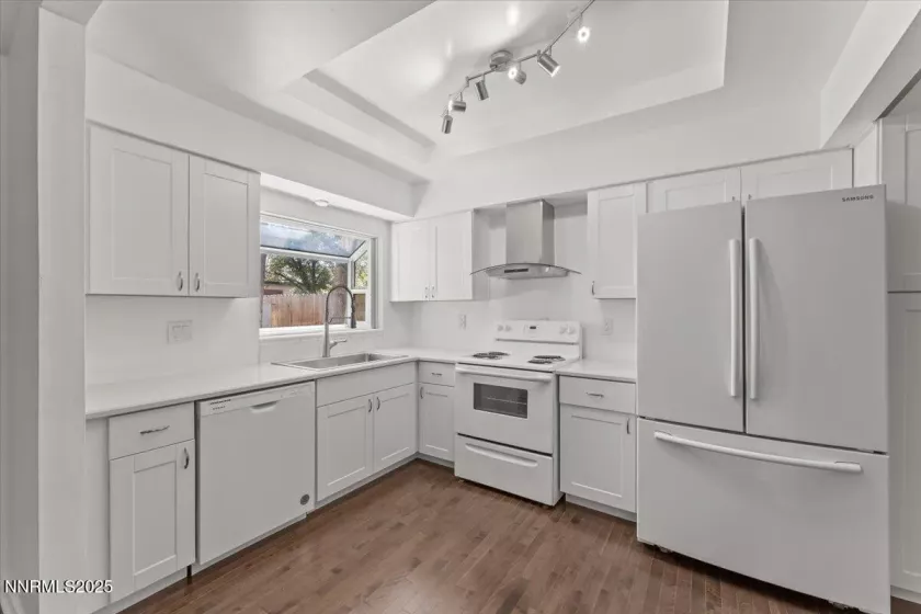 983 Glen Meadow, Sparks, Nevada 89434, 5 Bedrooms Bedrooms, ,3 BathroomsBathrooms,Residential,Residential,Glen Meadow,250050172