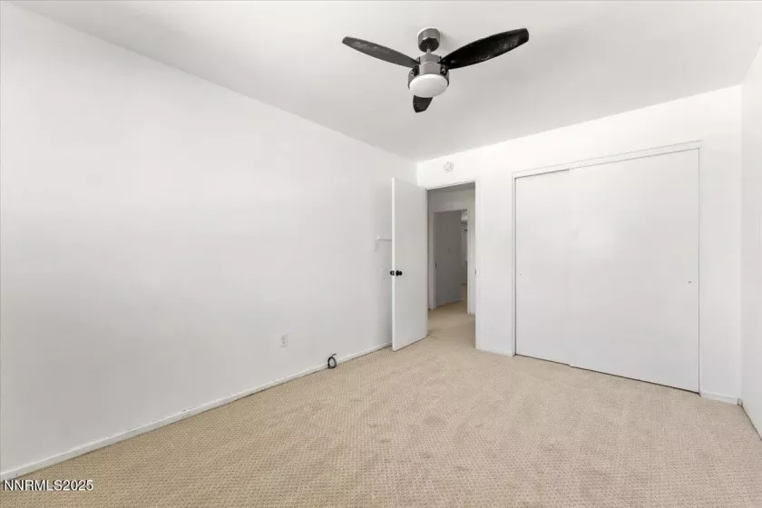 983 Glen Meadow, Sparks, Nevada 89434, 5 Bedrooms Bedrooms, ,3 BathroomsBathrooms,Residential,Residential,Glen Meadow,250050172