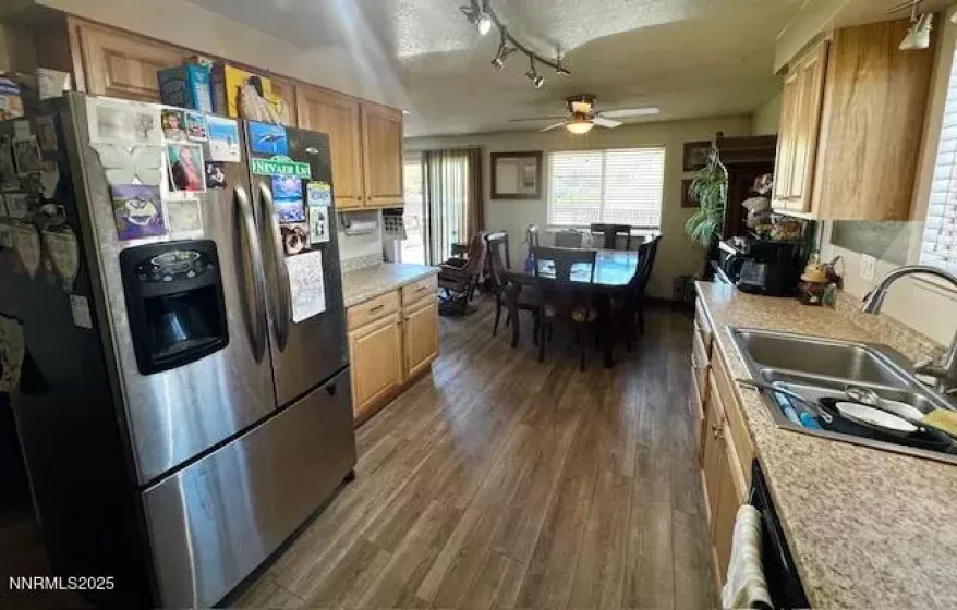 2265 Dakota, Reno, Nevada 89506, 4 Bedrooms Bedrooms, ,2 BathroomsBathrooms,Residential,Residential,Dakota,250050173