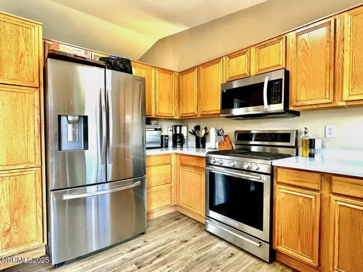 7203 Leonardo, Sun Valley, Nevada 89433, 3 Bedrooms Bedrooms, ,2 BathroomsBathrooms,Residential,Residential,Leonardo,250050177