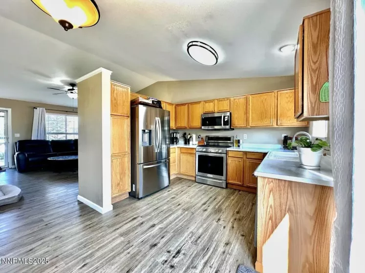 7203 Leonardo, Sun Valley, Nevada 89433, 3 Bedrooms Bedrooms, ,2 BathroomsBathrooms,Residential,Residential,Leonardo,250050177