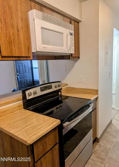 4420 Matich, Reno, Nevada 89502, 2 Bedrooms Bedrooms, ,2 BathroomsBathrooms,Residential,Residential,Matich,250050183