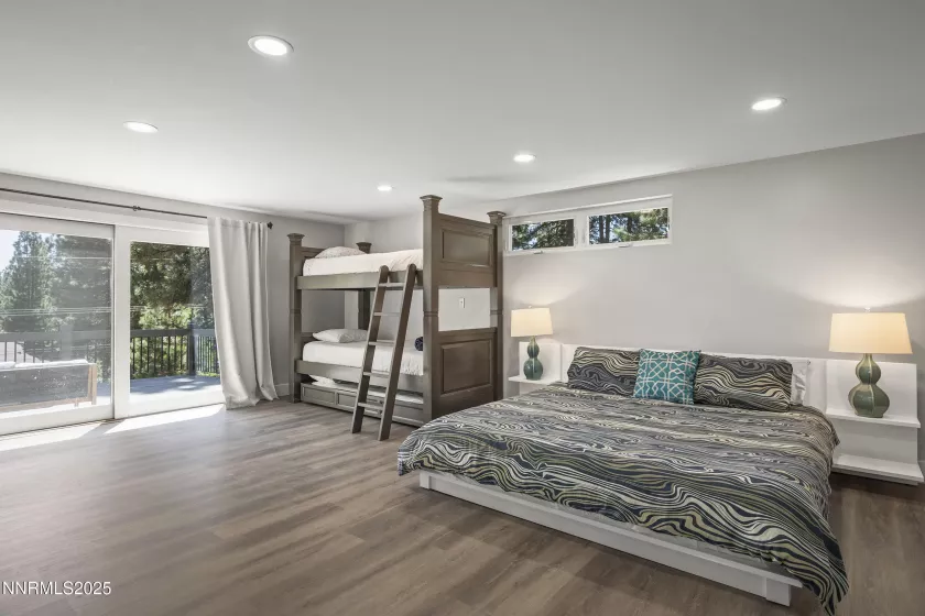 736 Kelly, Incline Village, Nevada 89451, 5 Bedrooms Bedrooms, ,5 BathroomsBathrooms,Residential,Residential,Kelly,250050182