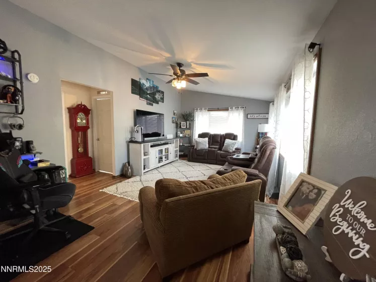 6305 Silver Knolls, Winnemucca, Nevada 89445, 3 Bedrooms Bedrooms, ,2 BathroomsBathrooms,Residential,Residential,Silver Knolls,250050184