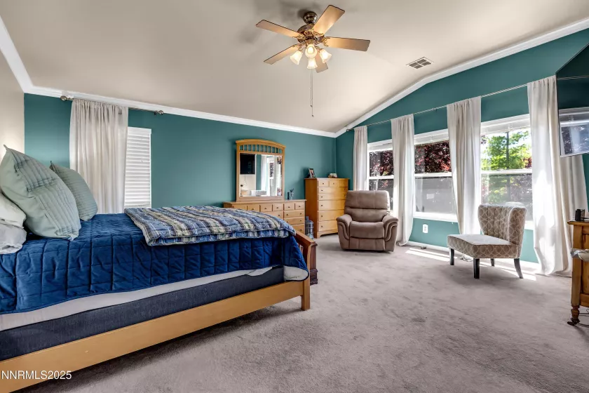 1635 Black Oak, Sparks, Nevada 89436, 5 Bedrooms Bedrooms, ,3 BathroomsBathrooms,Residential,Residential,Black Oak,250050187