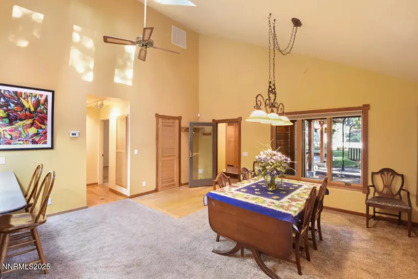 1724 Mohican, South Lake Tahoe, California 96150, 3 Bedrooms Bedrooms, ,3 BathroomsBathrooms,Residential,Residential,Mohican,250050192