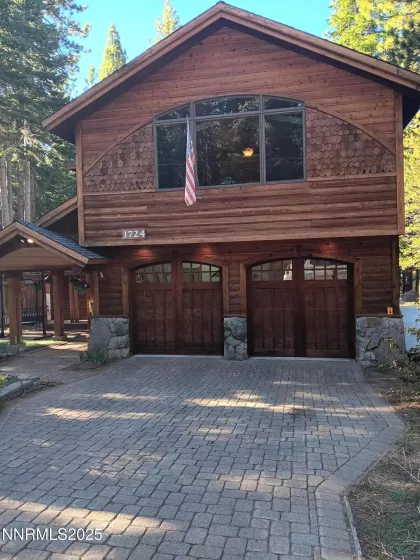1724 Mohican, South Lake Tahoe, California 96150, 3 Bedrooms Bedrooms, ,3 BathroomsBathrooms,Residential,Residential,Mohican,250050192