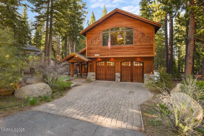 1724 Mohican, South Lake Tahoe, California 96150, 3 Bedrooms Bedrooms, ,3 BathroomsBathrooms,Residential,Residential,Mohican,250050192