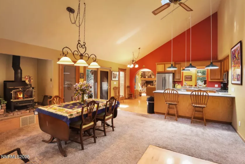 1724 Mohican, South Lake Tahoe, California 96150, 3 Bedrooms Bedrooms, ,3 BathroomsBathrooms,Residential,Residential,Mohican,250050192