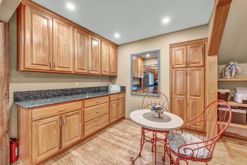 breakfast nook area