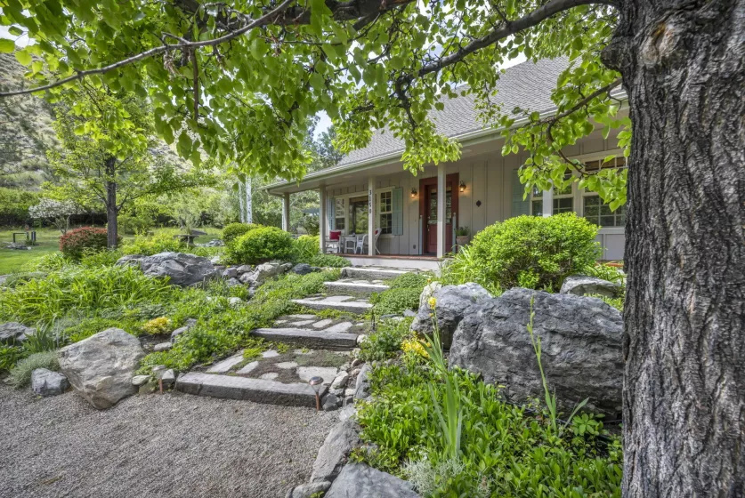 3150 Kings Canyon, Carson City, Nevada 89703, 5 Bedrooms Bedrooms, ,4 BathroomsBathrooms,Residential,Residential,Kings Canyon,250050193