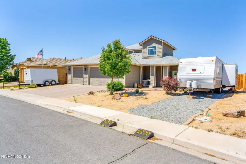 2266 Hayfield, Fernley, Nevada 89408, 4 Bedrooms Bedrooms, ,4 BathroomsBathrooms,Residential,Residential,Hayfield,250050215