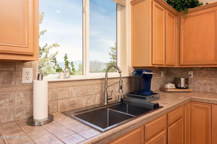 1601 Jones, Minden, Nevada 89423, 4 Bedrooms Bedrooms, ,3 BathroomsBathrooms,Residential,Residential,Jones,250050216
