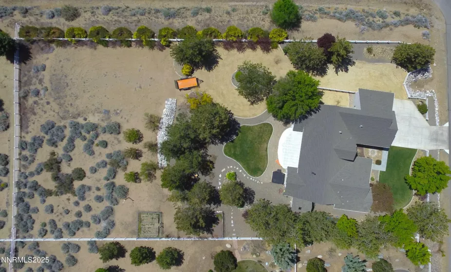 1601 Jones, Minden, Nevada 89423, 4 Bedrooms Bedrooms, ,3 BathroomsBathrooms,Residential,Residential,Jones,250050216