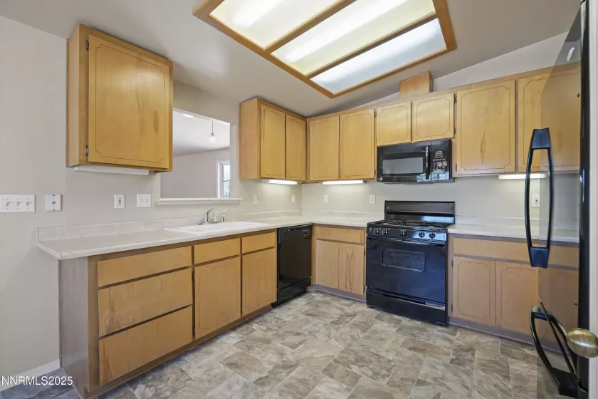 546 Yellow Jacket, Dayton, Nevada 89403, 3 Bedrooms Bedrooms, ,2 BathroomsBathrooms,Residential,Residential,Yellow Jacket,250050217