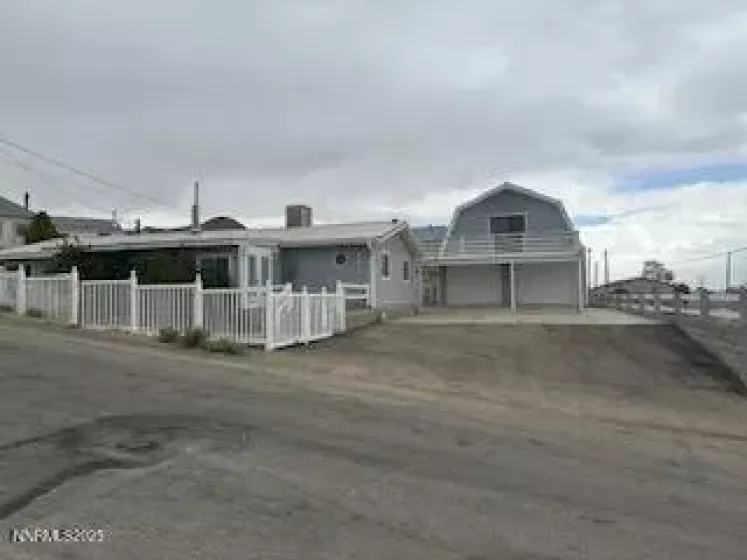 445 Tonopah, Tonopah, Nevada 89049, 3 Bedrooms Bedrooms, ,2 BathroomsBathrooms,Residential,Residential,Tonopah,250050218