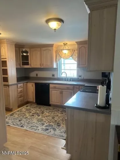 445 Tonopah, Tonopah, Nevada 89049, 3 Bedrooms Bedrooms, ,2 BathroomsBathrooms,Residential,Residential,Tonopah,250050218